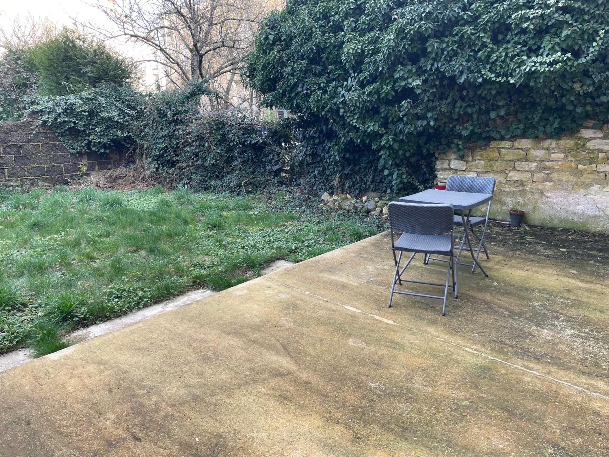 Charmant Appartement Avec Jardin 南锡 外观 照片