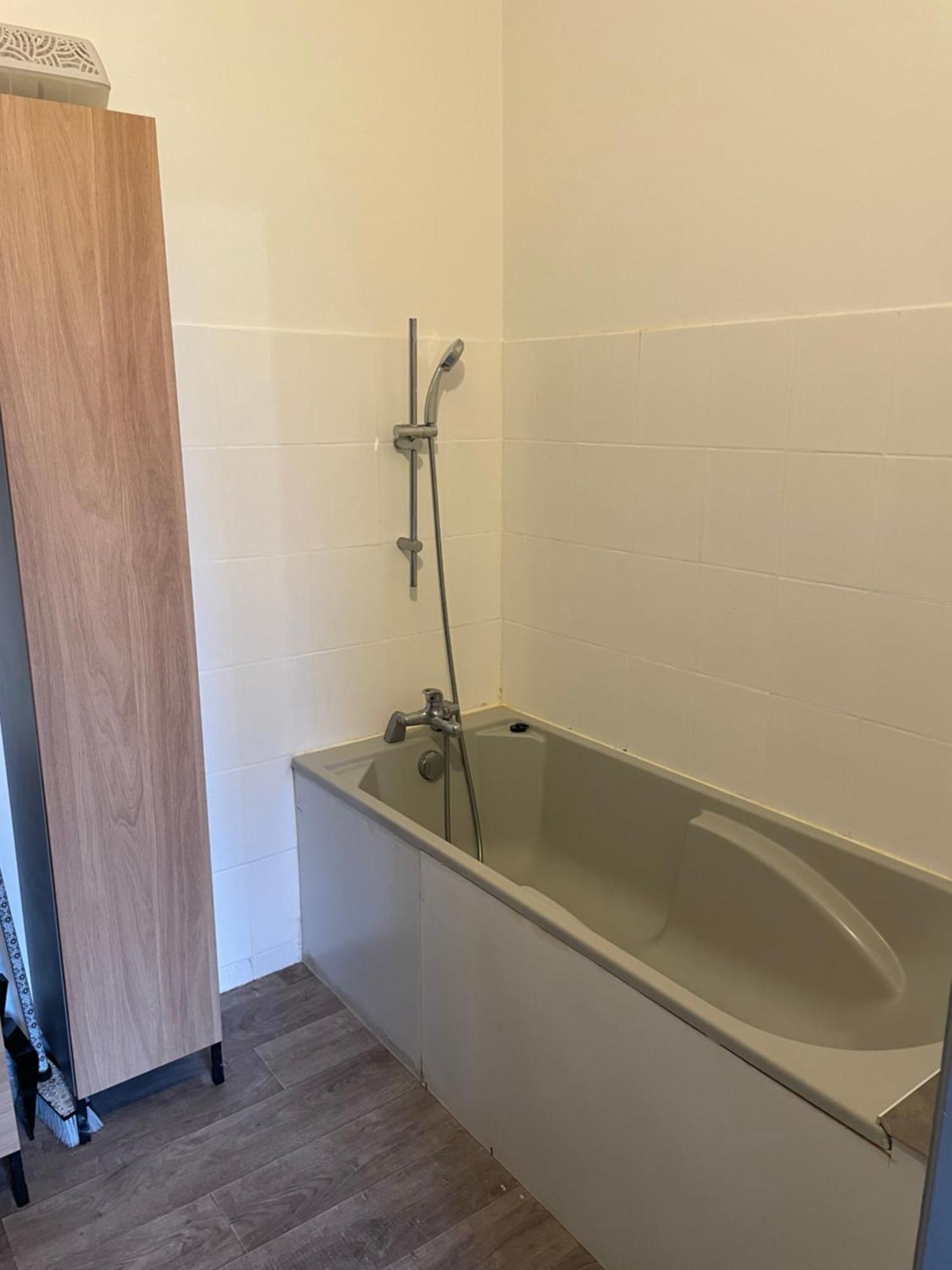 Charmant Appartement Avec Jardin 南锡 外观 照片